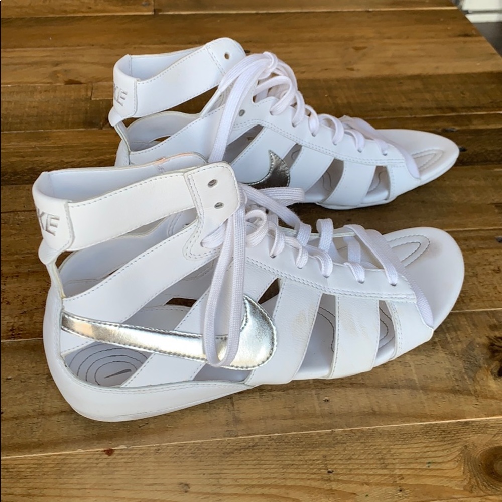 Nike Gladiateur Mid Sandals